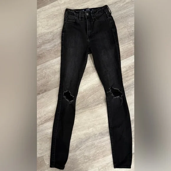 Hollister Ultra High Rise Super Skinny Ripped Jeans Size 00L - Picture 2 of 4